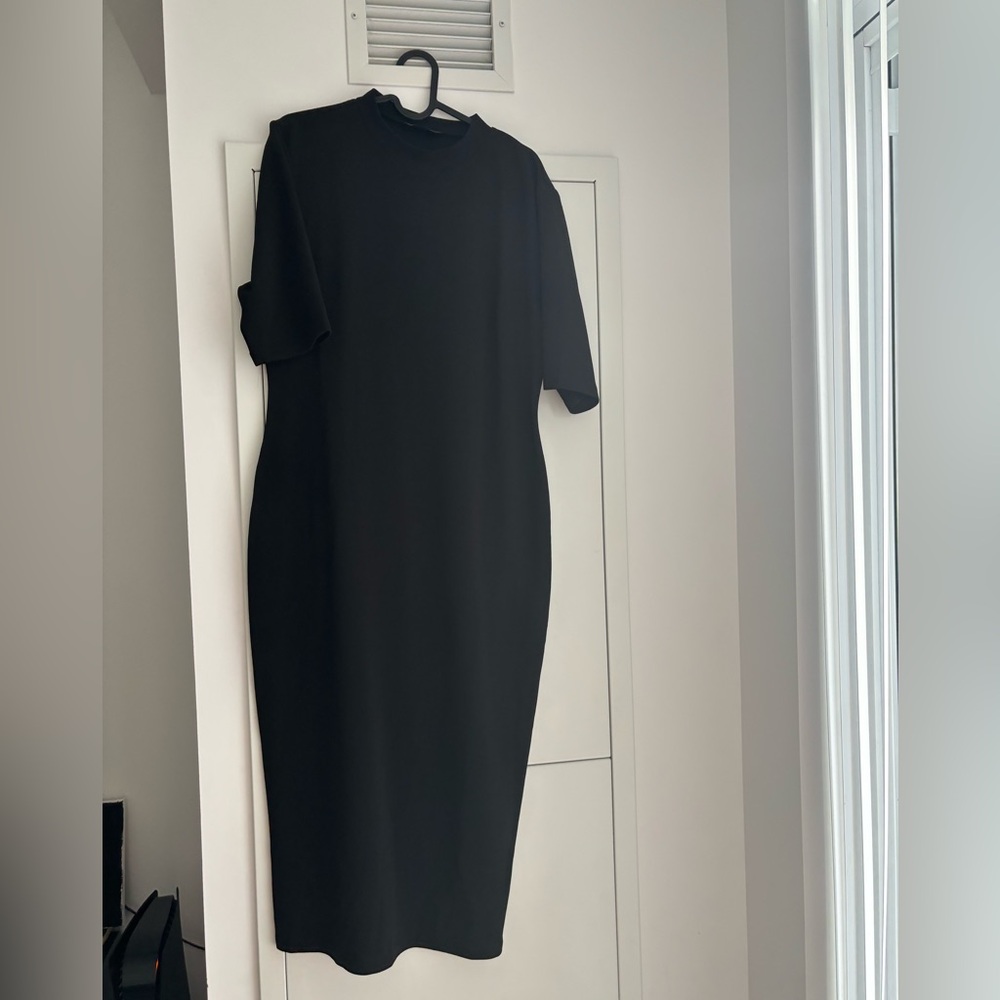 Black Dress- Bodycon